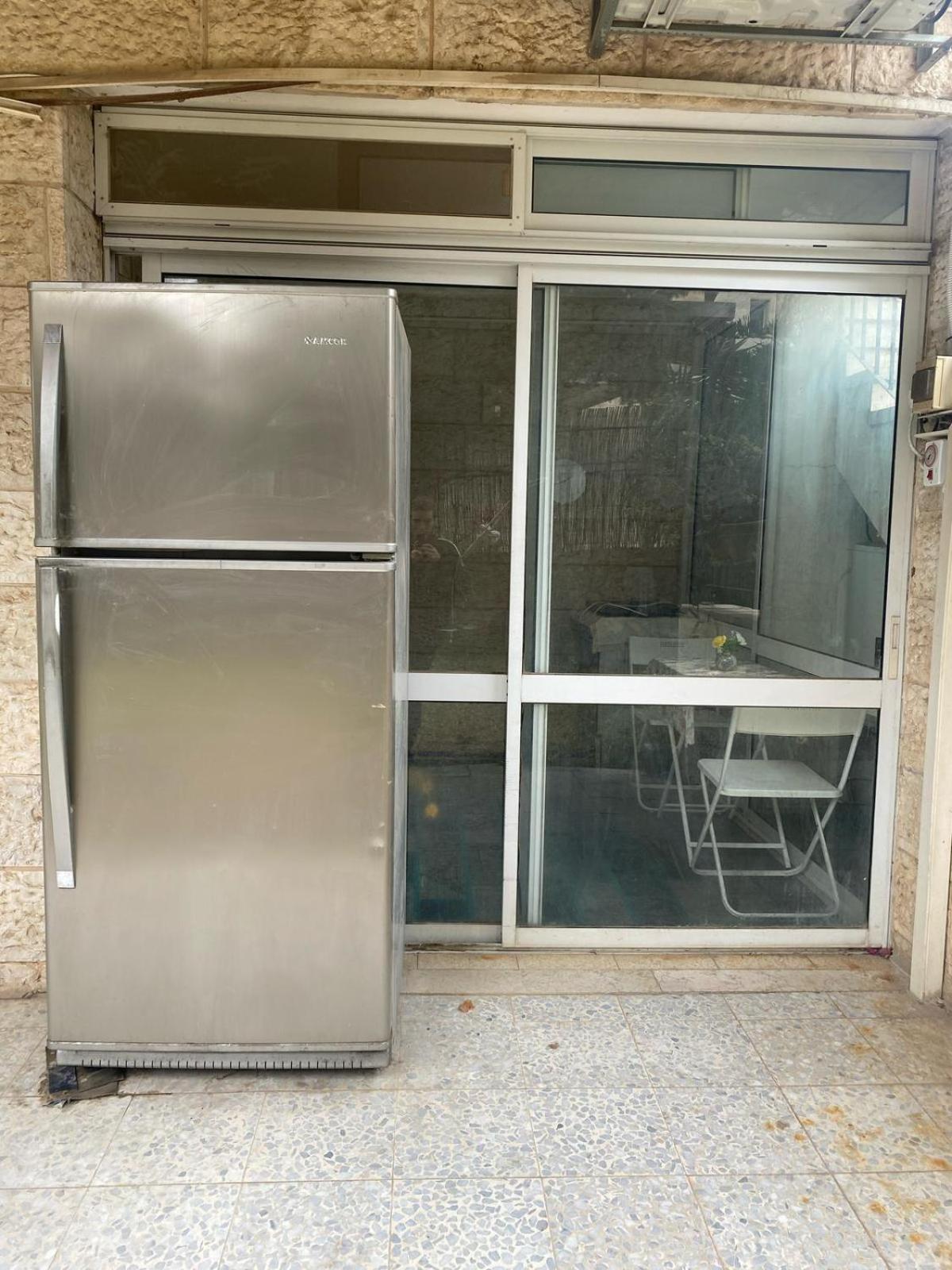 דירת גן מרווחת במיקום מעולה עם נטפליקס חינמי Ma'ale Adumim Exterior foto